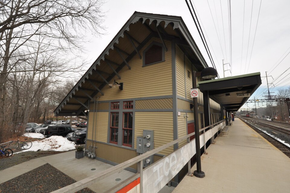Metro-North access remains a major influence on home values and buyer demand across Fairfield County.